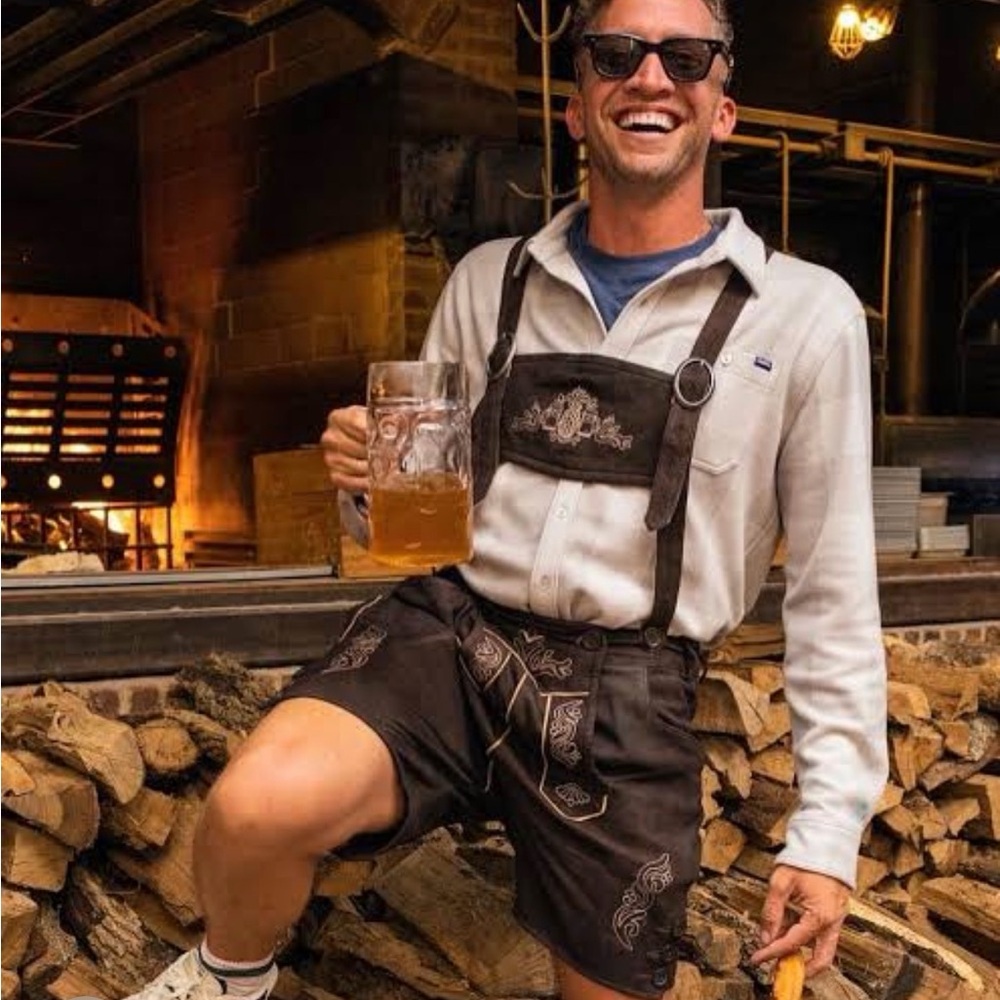 Chubbies Men's Brown Embroidered Lederhosen